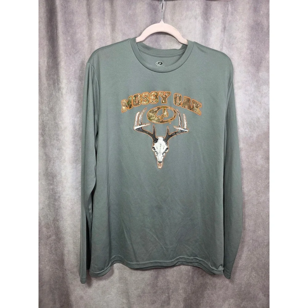 Mossy Oak Mens XL Long Sleeve Performance Shirt Sage Green Deer Skull Graphic
